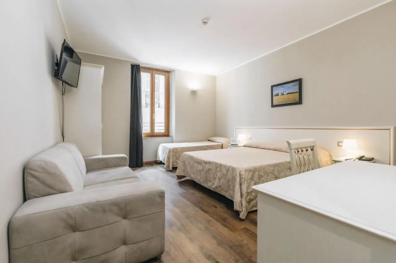 ***  Hotel Astoria Cremona İtalya