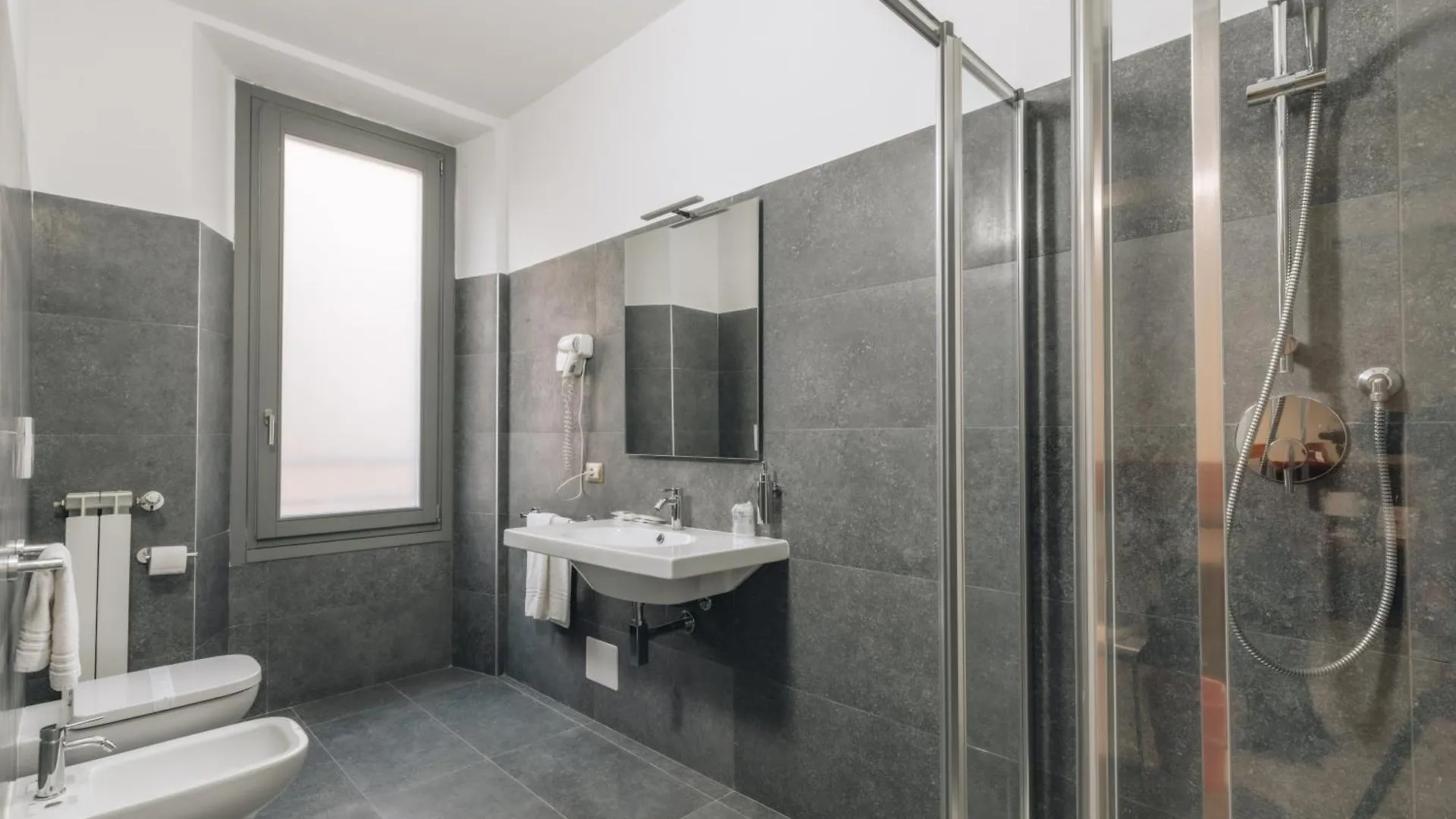 Hotel Astoria Cremona 3*,