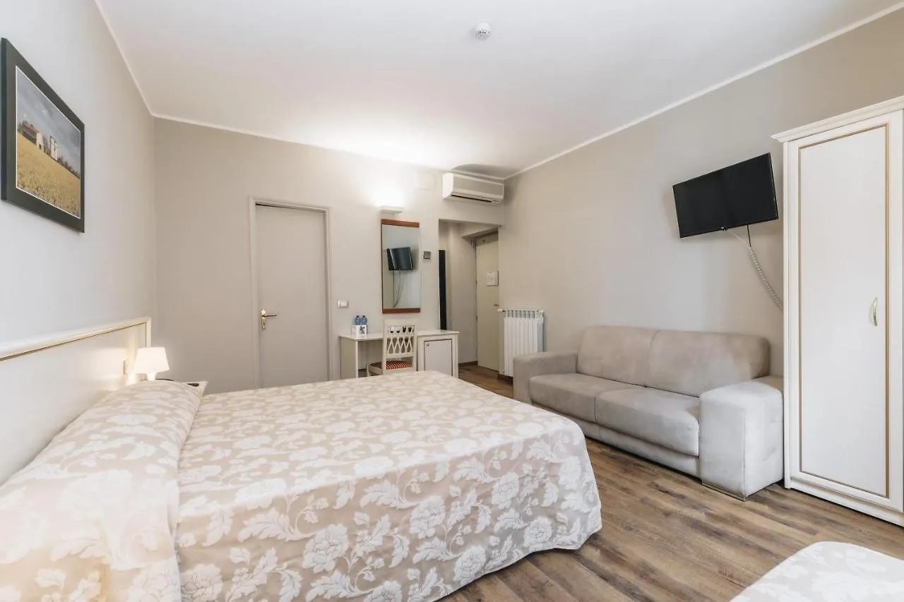 Hotel Astoria
