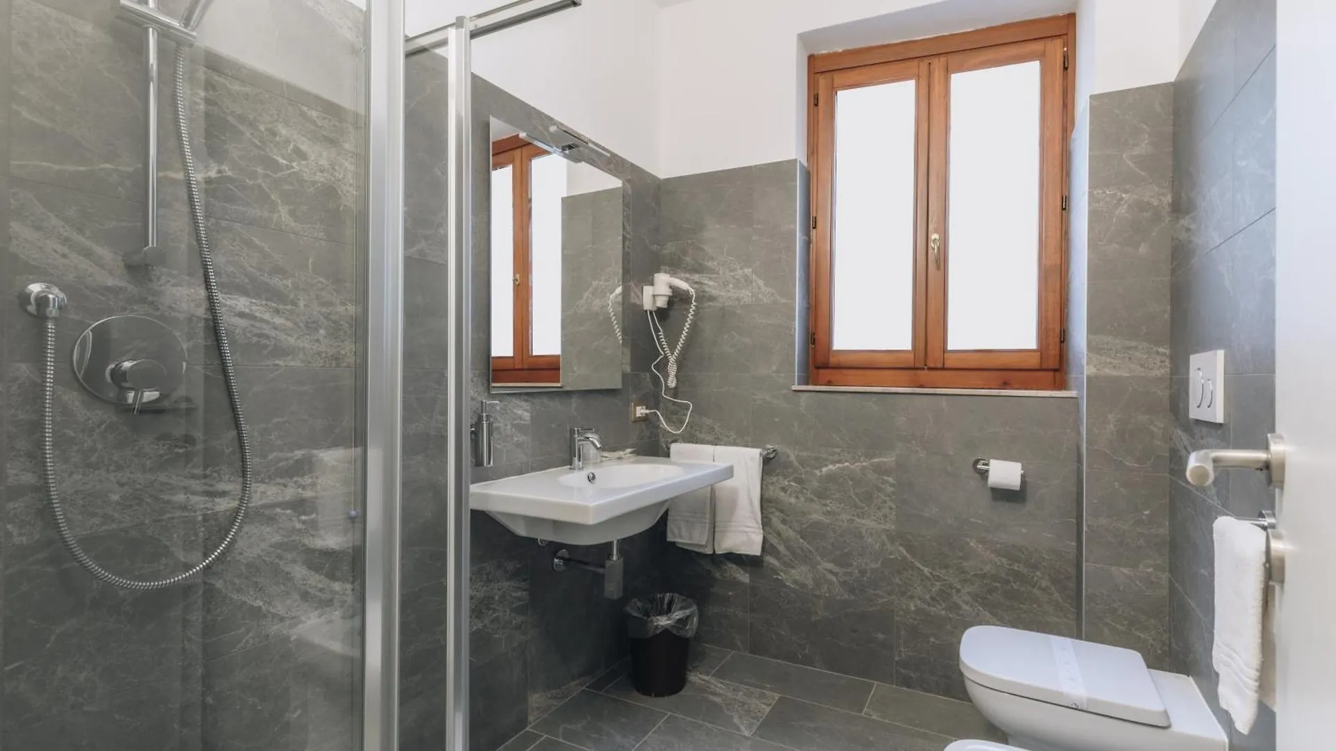 ***  Hotel Astoria Italy